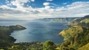 pulau-padar-labuan-bajo-nusa-tenggara-timur-shutterstock.jpg