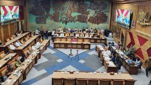 rapat-kerja-raker-komisi-x-dpr-bersama-pemerintah-dan-dpd-ri-soal-ruu-bahasa-daerah.jpg