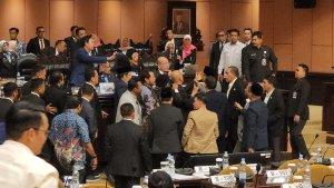 rapat-paripurna-dpd-ri.jpg