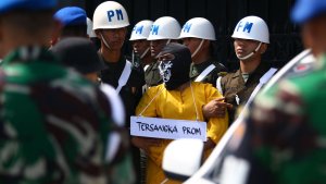 rekonstruksi-kasus-pembunuhan-dan-mutilasi-oleh-6-anggota-tni_20220906_191914.jpg