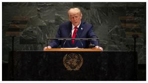 residen-AS-Donald-T1rump-menyampaikan-pidatonya-di-si1.jpg