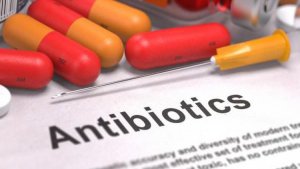 resistensi-obat-antibiotik-telah-merenggut-nyawa-700000-penduduk-dunia-setiap-tahunnya_20180304_143036.jpg
