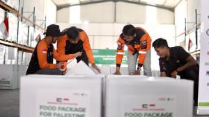 ribuan-paket-pangan-untuk-dikirim-ke-Palestina.jpg