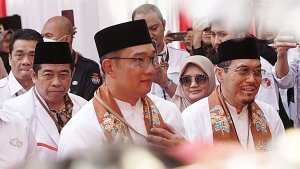 ridwan-kamil-dan-siswono-resmi-daftar-cagub-cawagub-dki-jakarta_20240828_191157.jpg