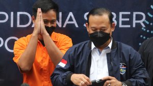 rilis-kasus-penipuan-doni-salmanan_20220315_204326.jpg