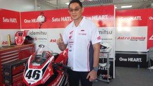 rizky-christianto-saat-diwawancarai-di-paddock-ahrt.jpg