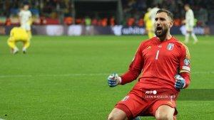 selebrasi-emosional-donnarumma-bawa-italia-lolos-euro-2024.jpg