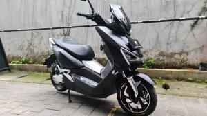 sepeda-motor-listrik-united-t1800.jpg