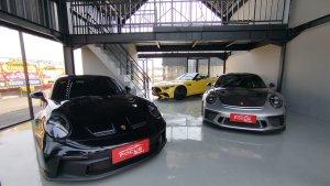 showroom-mobil-pik-2.jpg