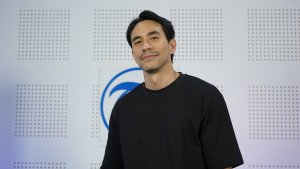 si-paling-seleb-ngobrol-bareng-darius-sinathrya-dan-sara-fajira_20240502_195912.jpg
