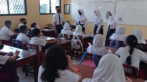 siswa-baru-smp-negeri-5-kota-tangerang-gelar-mpls_20220711_141557.jpg