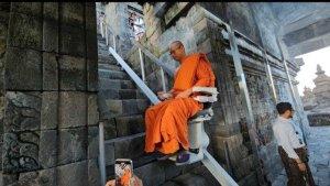 stairlift-di-Candi-Borobudur-Magelang.jpg