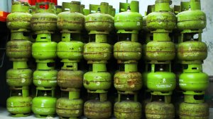 stok-lpg-3-kg-di-jakarta-aman-selama-bulan-ramadan_20230323_210928.jpg