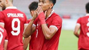 striker-timnas-indonesia-dendy-sulistyawan-merayakan-golnya-ke-gawang-brunei.jpg