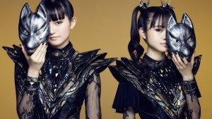 su-metal-dan-moametal-dari-band-babymetal-e.jpg