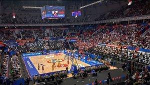 suasana-pertandingan-latvia-vs-brasil-di-indonesia-arena-senayan-jakarta-minggu-392023.jpg