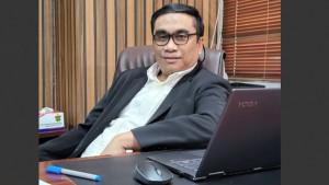 t-Ekonomi-Bisnis-dan-Guru-Besar-FEB-UniversV.jpg