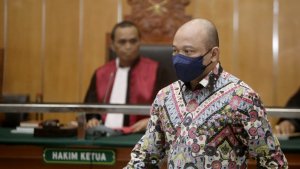 teddy-minahasa-dituntut-hukuman-mati_20230330_162654.jpg