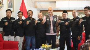 temui-ganjar-pranowo-komunitas-ojek-online-curhat-soal-harapan-dan-kepastian-payung-hukum.jpg