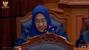 tina-nur-alam.jpg