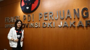 tina-toon-anggota-dprd-dki-jakarta_20190828_224118.jpg