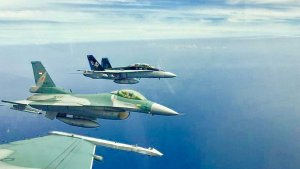 tni-au-hancurkan-empat-pesawat-tempur-asing-di-natuna_20180504_172915.jpg