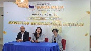 ubm-akre.jpg