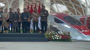 uji-coba-gratis-kereta-cepat-whoosh-hingga-pertengahan-oktober-2023.jpg