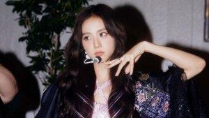 video-klip-jisoo-blackpink-untuk-lagu-debut-solonya-flower.jpg