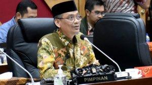 wakil-ketua-komisi-x-dpr-ri-abdul-fikri-faqih-saat-memimpin-rapat-kerja-komisi-x-dpr-ri.jpg