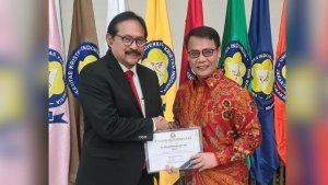 wakil-ketua-mpr-ahmad-basarah-jadi-orator-ilmiah-para-pakar-uki.jpg