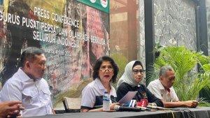 wakil-ketua-umum-ii-koni-pusat-soedarmo-kiri-ketua-umum-pp-pordasi-triwatty-marciano.jpg