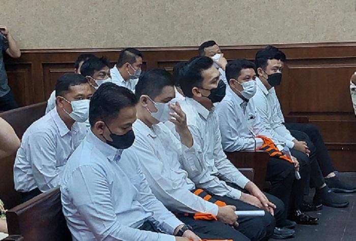 15-eks-petugas-rumah-tahanan-kpk-menjalani-sidang-perdana-32.jpg