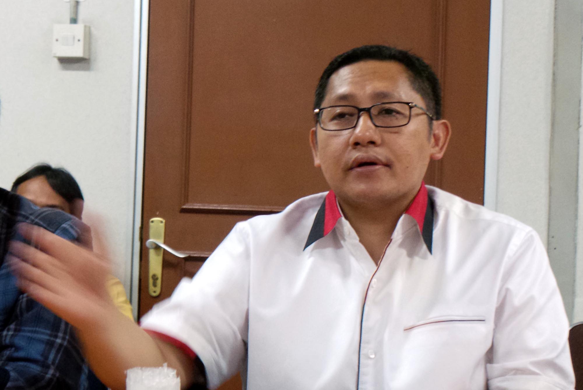 20131203_211959_anas-buka-bukaan-dengan-tribun.jpg