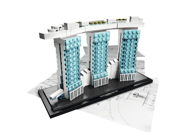 20131209_111533_marina-bay-sands-lego.jpg