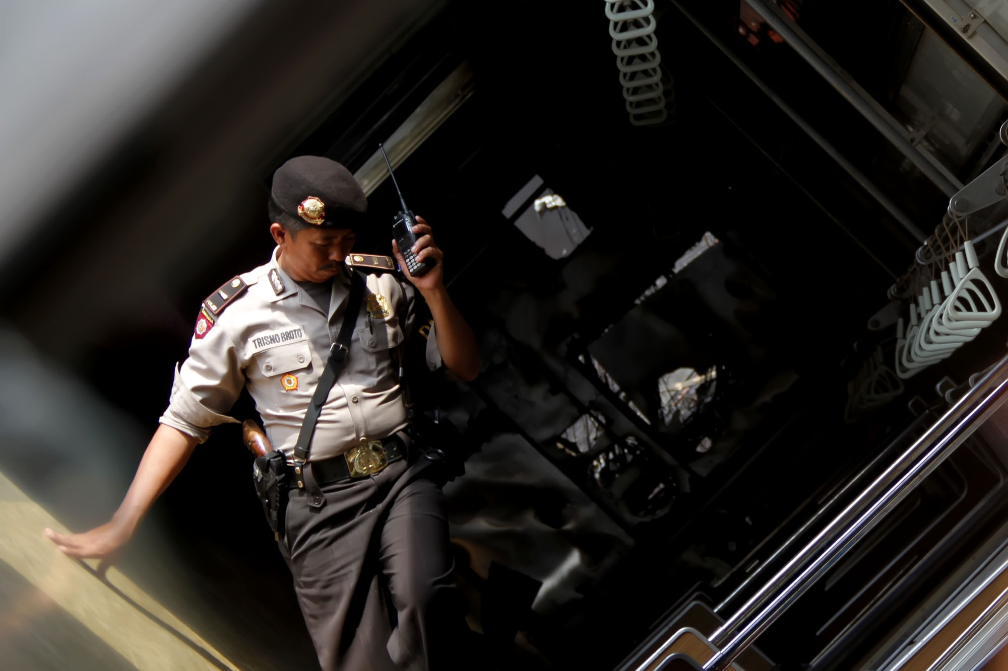 Sopir dan Kernet Truk Tangki Masih Sadar, Hanya Alami Luka Bakar di Wajah