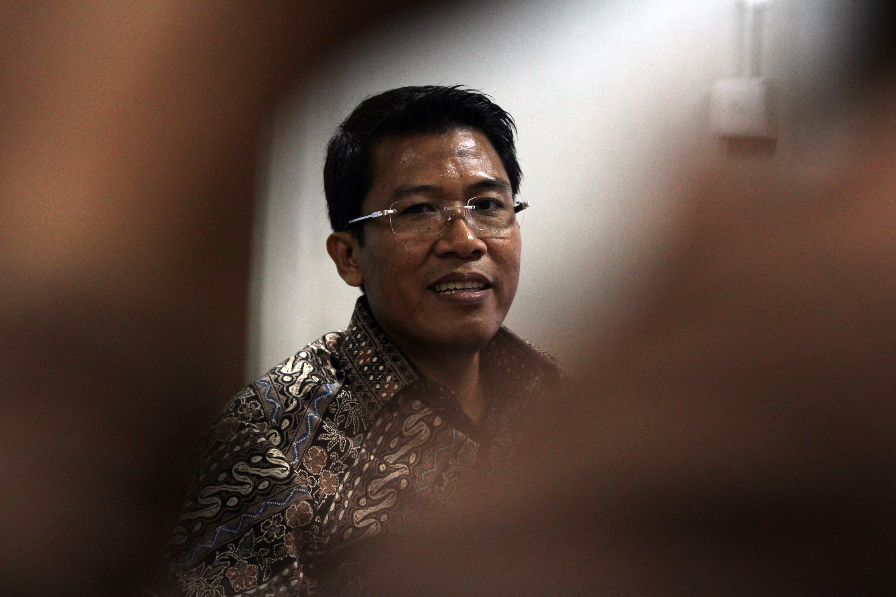 20131211_184540_misbakhun-inisiator-angket-bank-century-berdialog-dengan-tribun.jpg