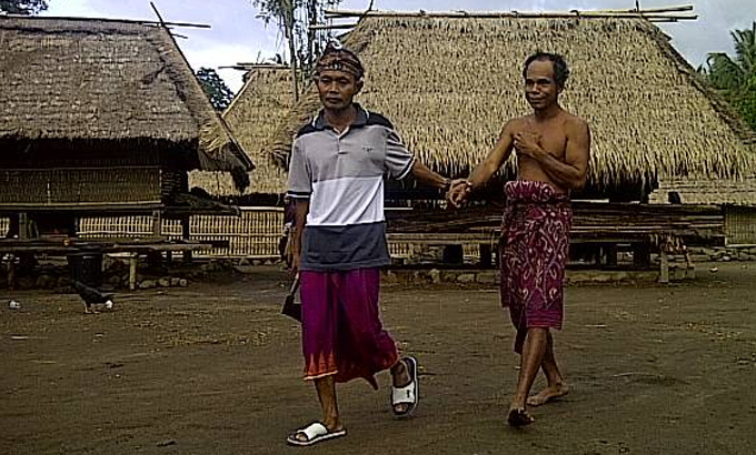 20131223_122233_penebang-pohon-kepergok-di-suku-sasak.jpg
