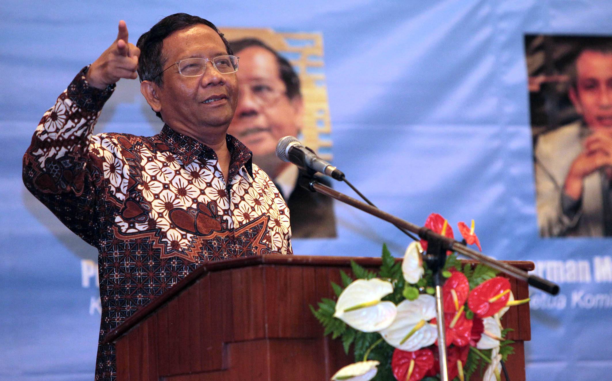 20131223_175716_mahfud-md-hadiri-seminar-nasional-reformasi.jpg