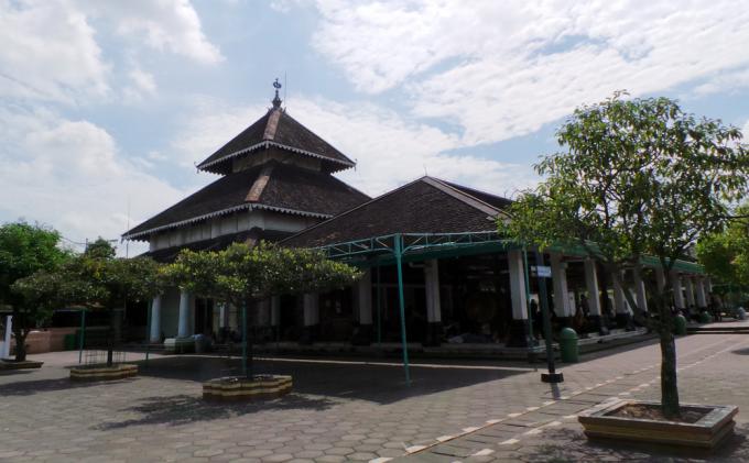 20140112_183825_masjid-agung-demak-bersejarah.jpg