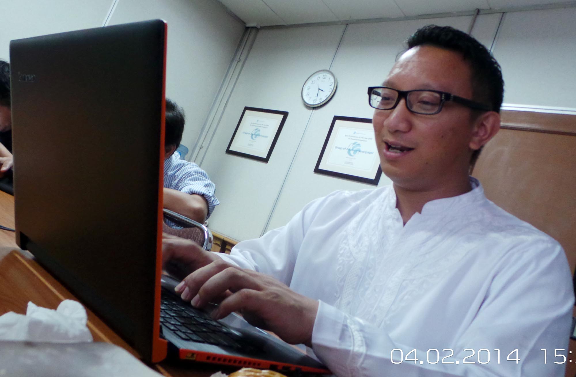 20140204_181035_aryo-djojohadikusumo-livechat-dengan-pembaca-tribun.jpg