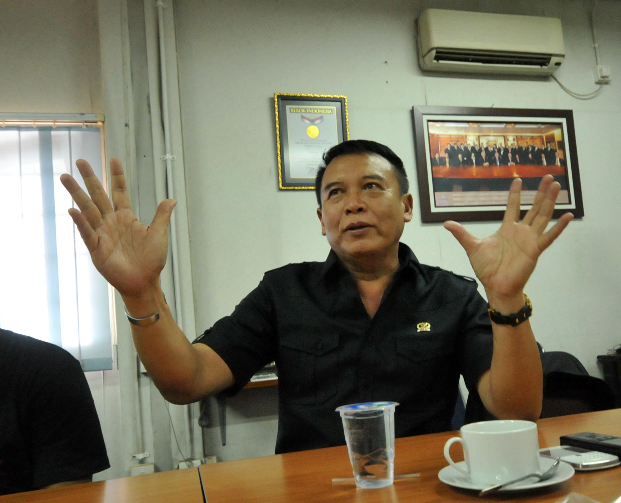 20140219_200821_tb-hasanuddin-ketua-bp-bapilu-pdi-perjuangan.jpg