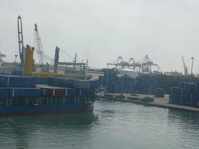 20140308_214633_jict-tanjung-priok-ekspor-impor-kapal2.jpg