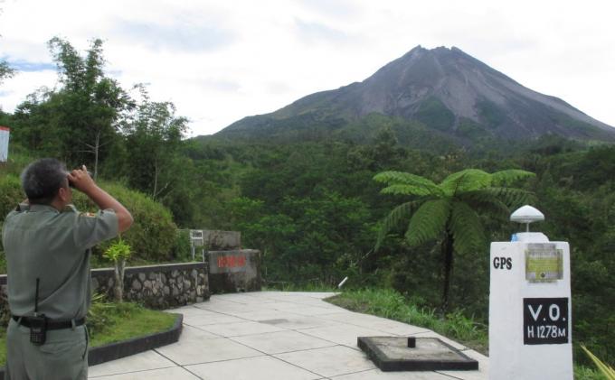 20140310_172814_foto-ngeker-gunung-merapi.jpg
