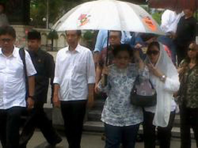 20140312_163340_jomeg-nyekar-bung-karno.jpg