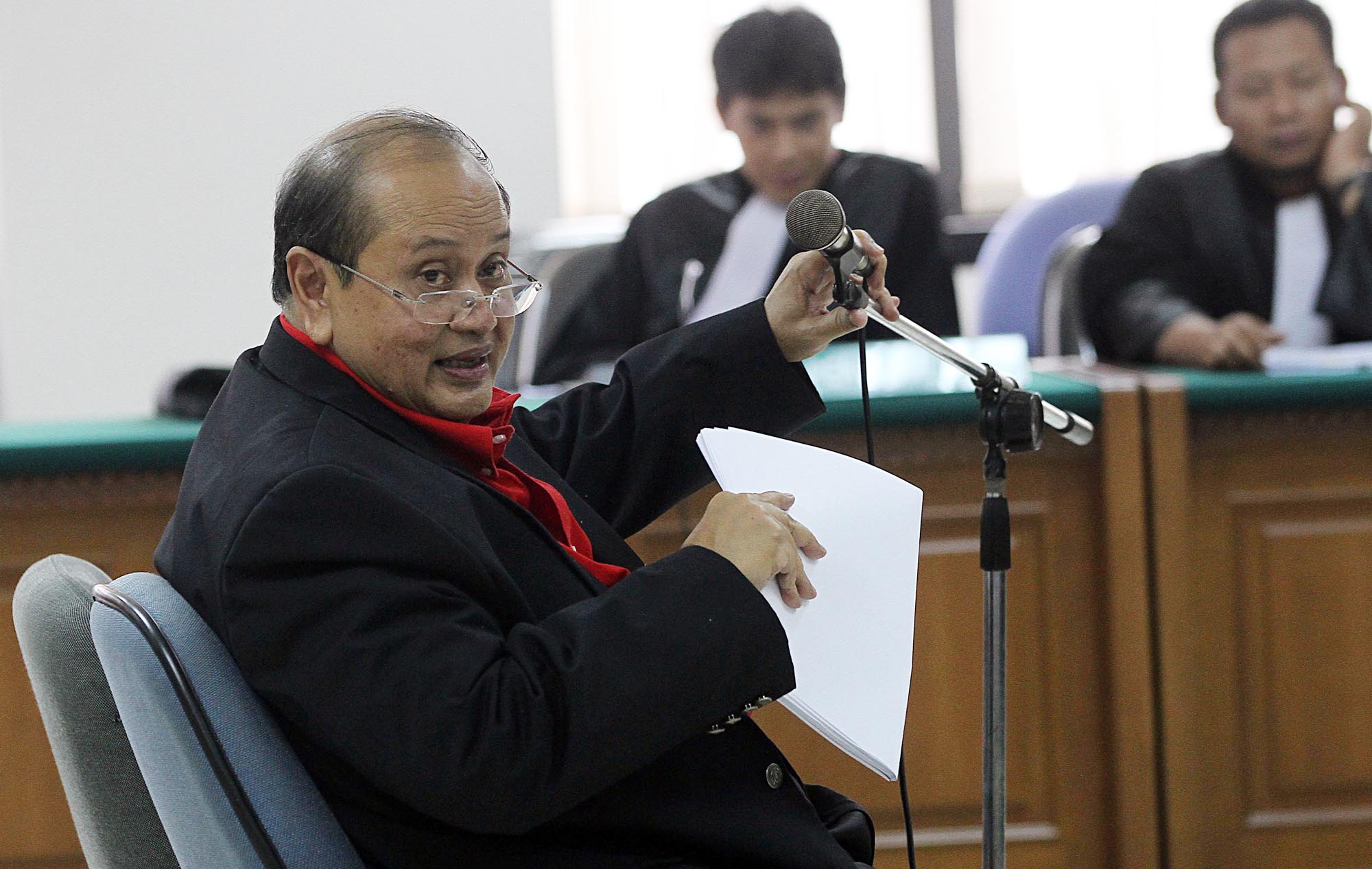 20140320_181415_sidang-emir-moeis.jpg