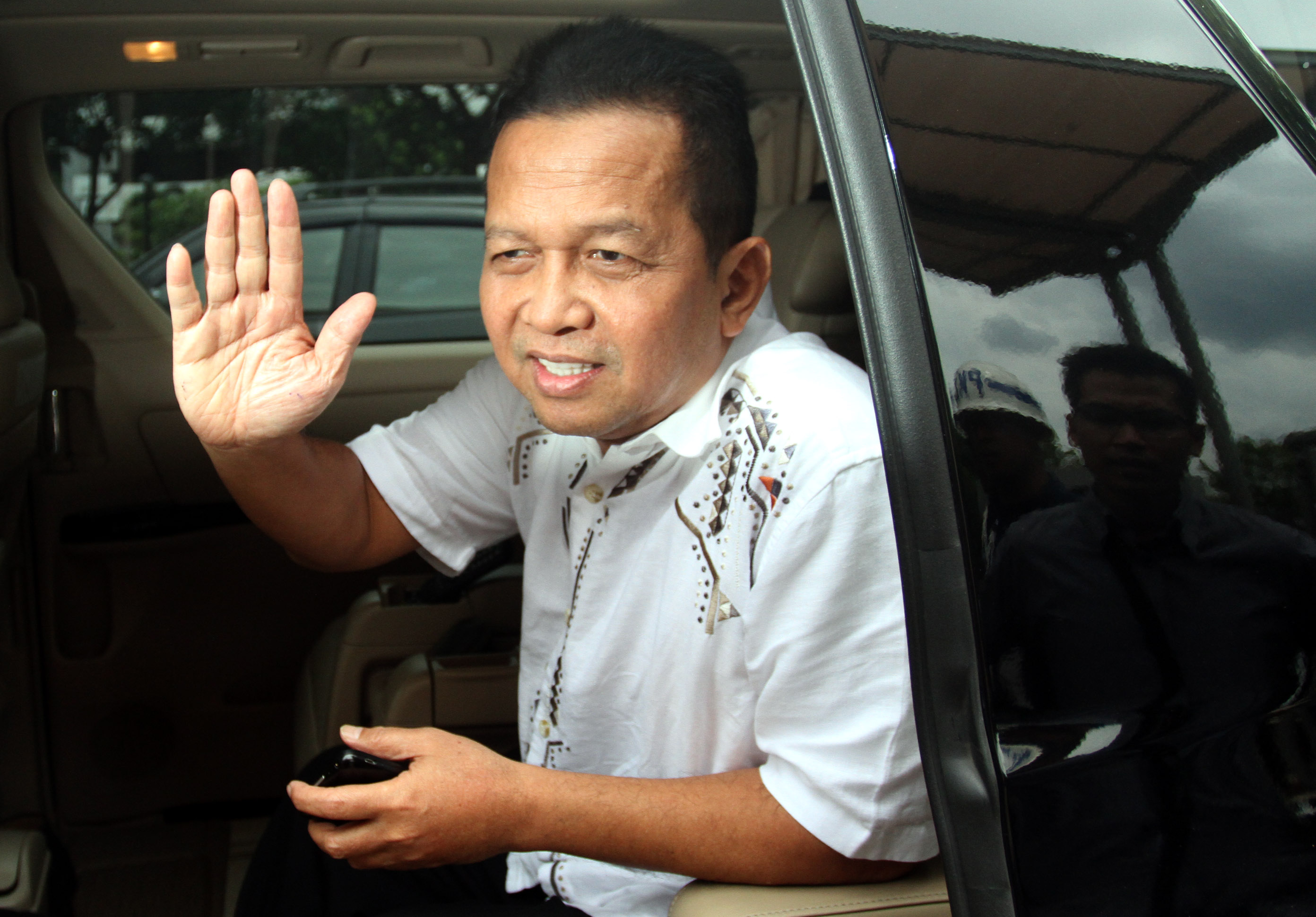 20140417_001332_soetrisno-bachir-diperiksa-kpk.jpg