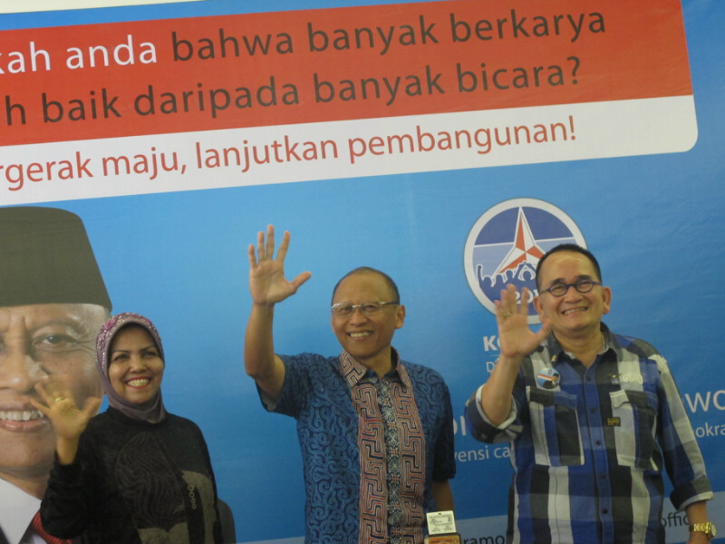 20140421_085307_pramono-edhie-wibowo-bersama-ruhut-sitompul.jpg