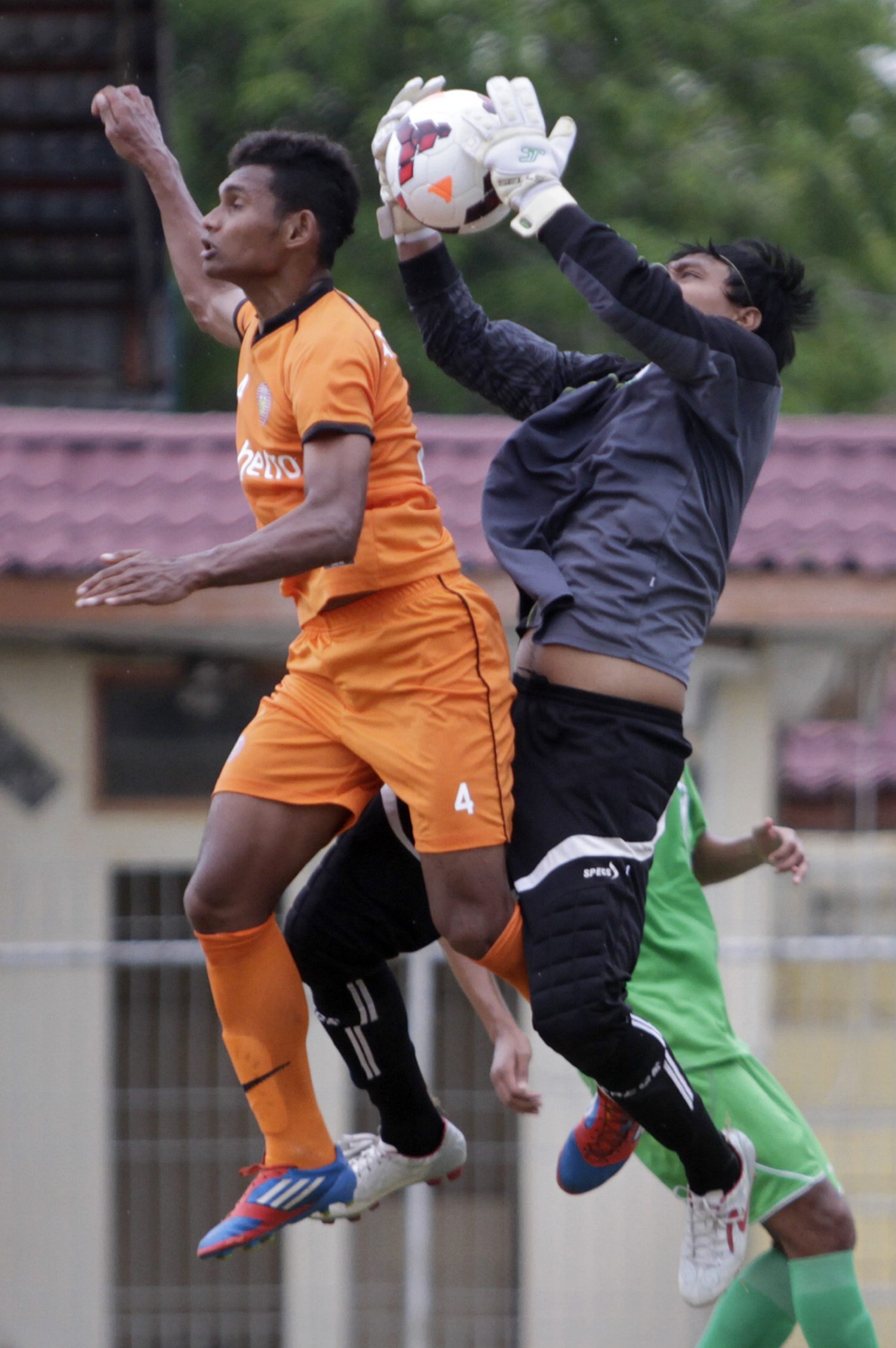 20140422_124848_divisi-utama-liga-indonesia-persiraja-vs-psms.jpg