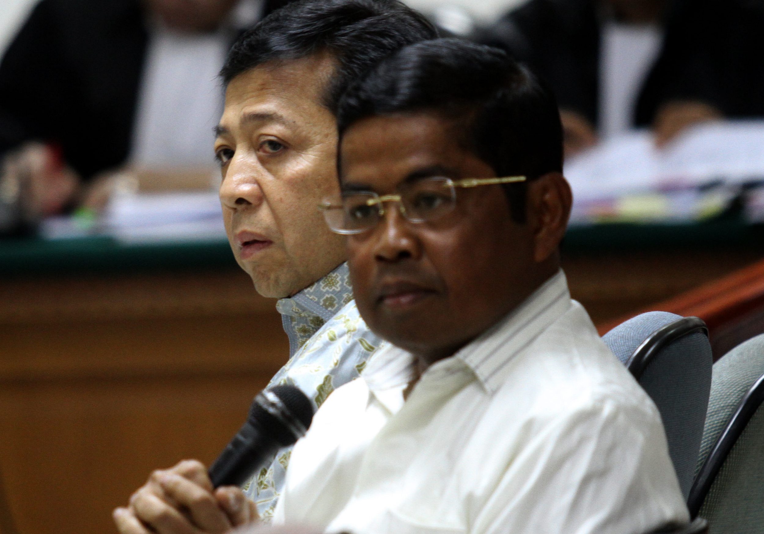 20140425_114534_idrus-marham-dan-setya-novanto-saksi-akil-mochtar.jpg